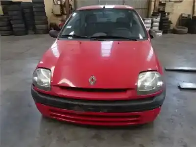 Здавання транспортного засобу RENAULT CLIO II FASE II (B/CB0) 1.2 Authentique року 2000 потужний G-D7F D7