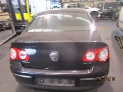 Veículo de Sucata VOLKSWAGEN PASSAT BERLINA (3C2) 2.0 TDI do ano 2010 alimentado CBA