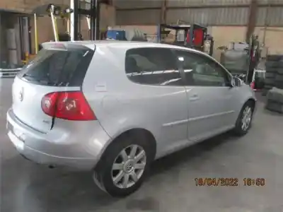Veicolo di demolizione volkswagen golf v (1k1) 1.9 tdi dell'anno 2006 alimentato bxe