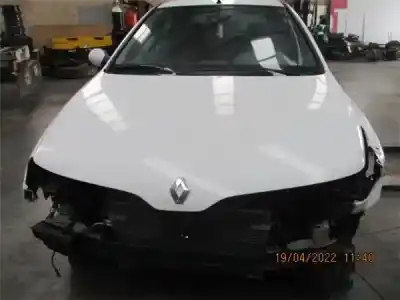 Verschrottungsfahrzeug RENAULT LAGUNA I (B56_, 556_) 1.9 DTI (B56J) des Jahres 1999 angetrieben D/ F9Q F7
