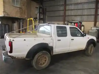 Veicolo di demolizione nissan pickup (d22) 2.5 di dell'anno 2003 alimentato d-yd25