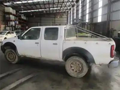 Veicolo di demolizione nissan pickup (d22) 2.5 di dell'anno 2003 alimentato d-yd25