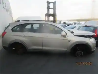 Veicolo di demolizione chevrolet captiva 2.0 vcdi lt dell'anno 2006 alimentato llw