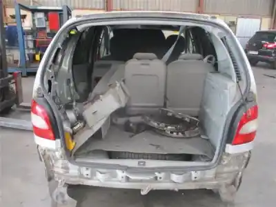 Sloopvoertuig renault megane scenic (ja0/1_) 1.6 16v (ja0b ja04 ja11 ja00) van het jaar 2002 aangedreven g/ k4m a7