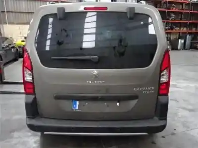 Veículo de Sucata peugeot partner 1.6 tepee adventure edition blue hdi do ano 2018 alimentado bh01