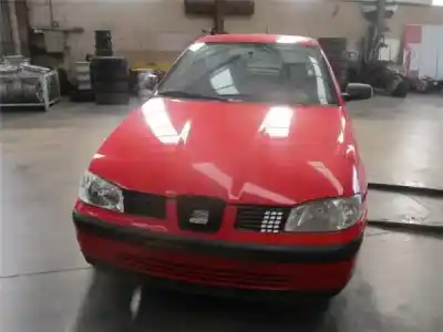 Veicolo di demolizione SEAT                                               IBIZA (6K1)                                                                                                                                                                                                                                                1.4                                                                                                                                                                                                                                                        dell'anno 2001 alimentato AUD