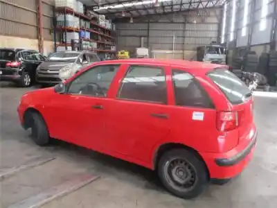 Veículo de Sucata seat ibiza (6k1) 1.4 do ano 2001 alimentado aud
