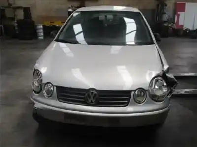 Здавання транспортного засобу VOLKSWAGEN POLO (9N1) 1.4 16V року 2002 потужний AUA