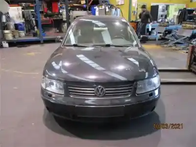 Vehículo de desguace volkswagen                                         passat b5 variant (3b5)                                                                                                                                                                                                                                    2.5 tdi del año 1999 con motor d-abf