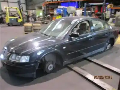 Vehículo de desguace volkswagen                                         passat b5 variant (3b5)                                                                                                                                                                                                                                    2.5 tdi del año 1999 con motor d-abf