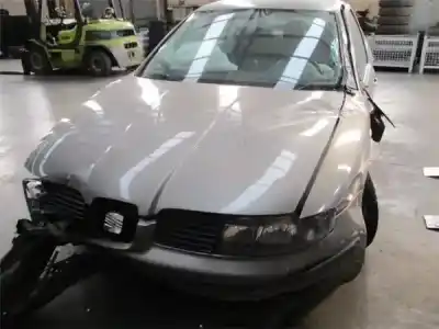 Здавання транспортного засобу SEAT                                               LEON (1M1)                                                                                                                                                                                                                                                 1.6 16 V року 2002 потужний BCB