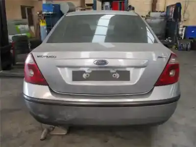 Veicolo di demolizione ford                                               mondeo iii sedán (b4y)                                                                                                                                                                                                                                     2.0 tdci                                                                                                                                                                                                                                                   dell'anno 2004 alimentato fmba