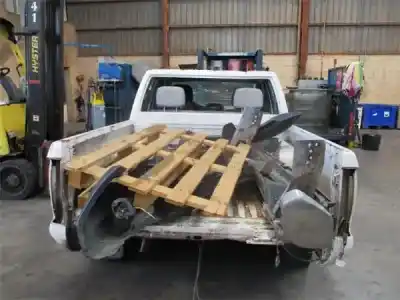 Veículo de Sucata nissan pickup (d22) 2.5 di do ano 2011 alimentado d-yd25