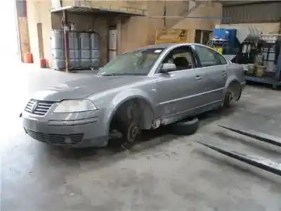 Sloopvoertuig volkswagen passat berlina (3b3) 1.9 tdi van het jaar 2002 aangedreven avf