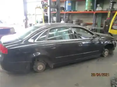 Veículo de Sucata AUDI A4 BERLINA (8E) 2.5 TDI do ano 2006 alimentado BDG