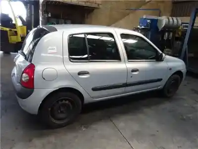 Vehicul casat renault                                            clio ii fase ii (b/cb0)                                                                                                                                                                                                                                    1.2 authentique                                                                                                                                                                                                                                            al anului 2001 alimentat g / d4f b7