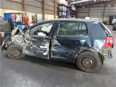Veicolo di demolizione volkswagen golf v (1k1) 1.9 tdi dell'anno 2005 alimentato bkc