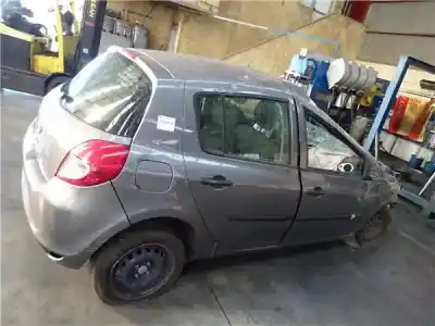 Vehicul casat renault clio iii 1.2 16v al anului 2011 alimentat g-d4f d7