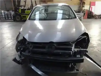 Veicolo di demolizione VOLKSWAGEN GOLF V (1K1) 1.9 TDI dell'anno 2005 alimentato BKC