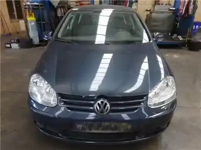 Veicolo di demolizione VOLKSWAGEN GOLF V (1K1) 1.9 TDI dell'anno 2006 alimentato BKC