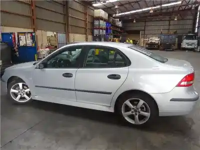 Sloopvoertuig saab 9-3 berlina 2.2 s tid van het jaar 2003 aangedreven d223l