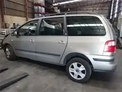 Vehicul casat ford galaxy (vx) 1.9 tdi al anului 2003 alimentat auy