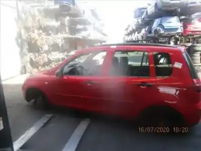 Veículo de Sucata MAZDA 2 (B2W) 1.25 do ano 2003 alimentado FUJA