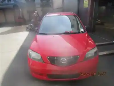 Veículo de Sucata mazda 2 (b2w) 1.25 do ano 2003 alimentado fuja