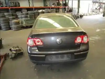 Veículo de Sucata VOLKSWAGEN PASSAT BERLINA (3C2) 2.0 TDI do ano 2005 alimentado BKP