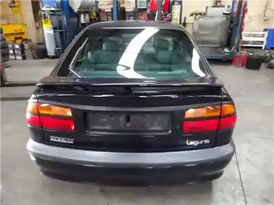 Verschrottungsfahrzeug renault laguna i (b56_, 556_) 1.9 dci (b56w) des jahres 2000 angetrieben d/ f9q b7