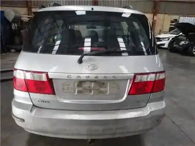 Veicolo di demolizione kia carens (rs) 2.0 crdi dell'anno 2004 alimentato d4ea