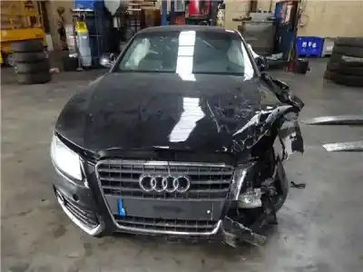 Veículo de Sucata AUDI A5 COUPE (8T) 2.7 TDI do ano 2015 alimentado CGK