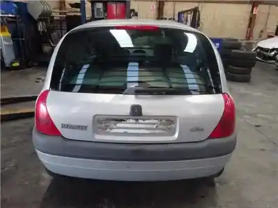 Здавання транспортного засобу renault                                            clio ii fase i (b/cb0)                                                                                                                                                                                                                                     1.2 (b/cb0a) року 2001 потужний g/ d7f g 7