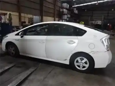 Здавання транспортного засобу toyota prius (zvw30) 1.8 hybrid року 2011 потужний 2zr-fxe