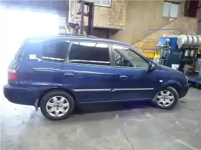 Veicolo di demolizione kia carens (rs) 2.0 crdi dell'anno 2002 alimentato d4ea