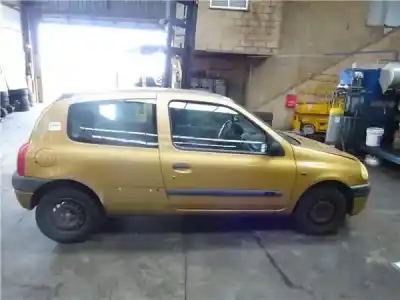 Здавання транспортного засобу renault   року 1998 потужний g-d7f