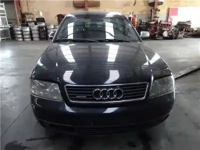 Verschrottungsfahrzeug AUDI A6 BERLINA (4B2) 2.5 TDI Quattro des Jahres 2000 angetrieben AKE