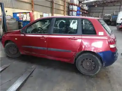 Scrapping Vehicle fiat stilo (192_) 1.9 jtd (192_xe1a) of the year 2002 powered 192 a1.000
