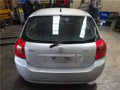 Veículo de Sucata toyota corolla (e12) 2.0 d-4d do ano 2003 alimentado 1cd-ftv