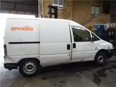 Veículo de Sucata citroen jumpy 2.0 combi confort (8/9 plazas) do ano 2001 alimentado rhx (dw10bted)