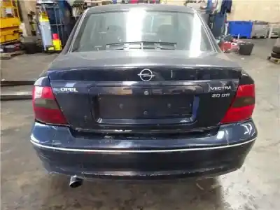 Veículo de Sucata opel vectra b berlina 2.0 dti 16v do ano 2001 alimentado y 20 dth