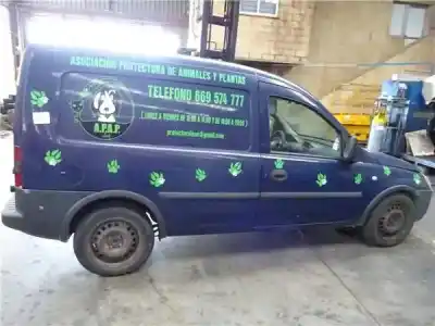 Veicolo di demolizione opel combo 1.3 cdti 16v dell'anno 2007 alimentato z 13 dtj