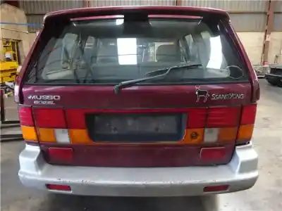 Здавання транспортного засобу ssangyong musso 2.9 70 kw року 1995 потужний om602