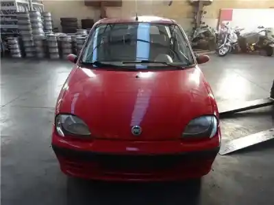 Scrapping Vehicle fiat seicento / 600 (187_) 1.1 (187axb, 187axb1a, 187axc1a02) of the year 1998 powered 176 b2.000