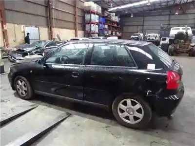 Veicolo di demolizione audi a3 (8l) 1.6 ambiente dell'anno 2004 alimentato akl