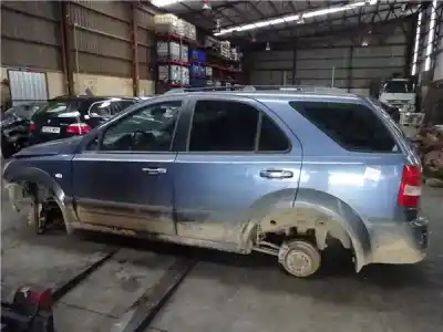 Verschrottungsfahrzeug kia sorento (bl) 2.5 crdi des jahres 2002 angetrieben d4cb