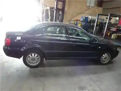 Veículo de Sucata audi a4 berlina (b5) 1.8 do ano 2001 alimentado avv