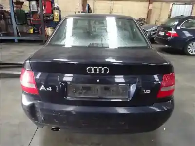 Veículo de Sucata audi a4 berlina (b5) 1.8 do ano 2001 alimentado avv