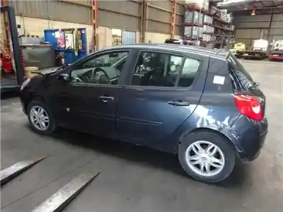 Veículo de Sucata renault                                            clio iii                                                                                                                                                                                                                                                   1.5 dci diesel cat                                                                                                                                                                                                                                         do ano 2006 alimentado d/ k9k t7