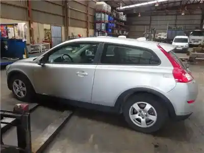 Veículo de Sucata volvo c30 (533) 1.6 d do ano 2010 alimentado d 4164 t